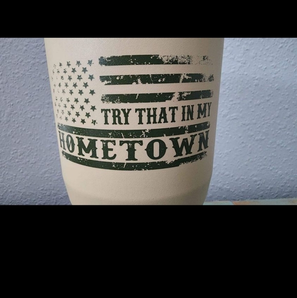 NEW "Try that in my Hometown " Yukon Buc-ees tumbler - Picture 8 of 8